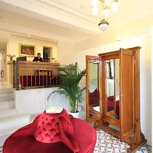 Armada Pera Hotel